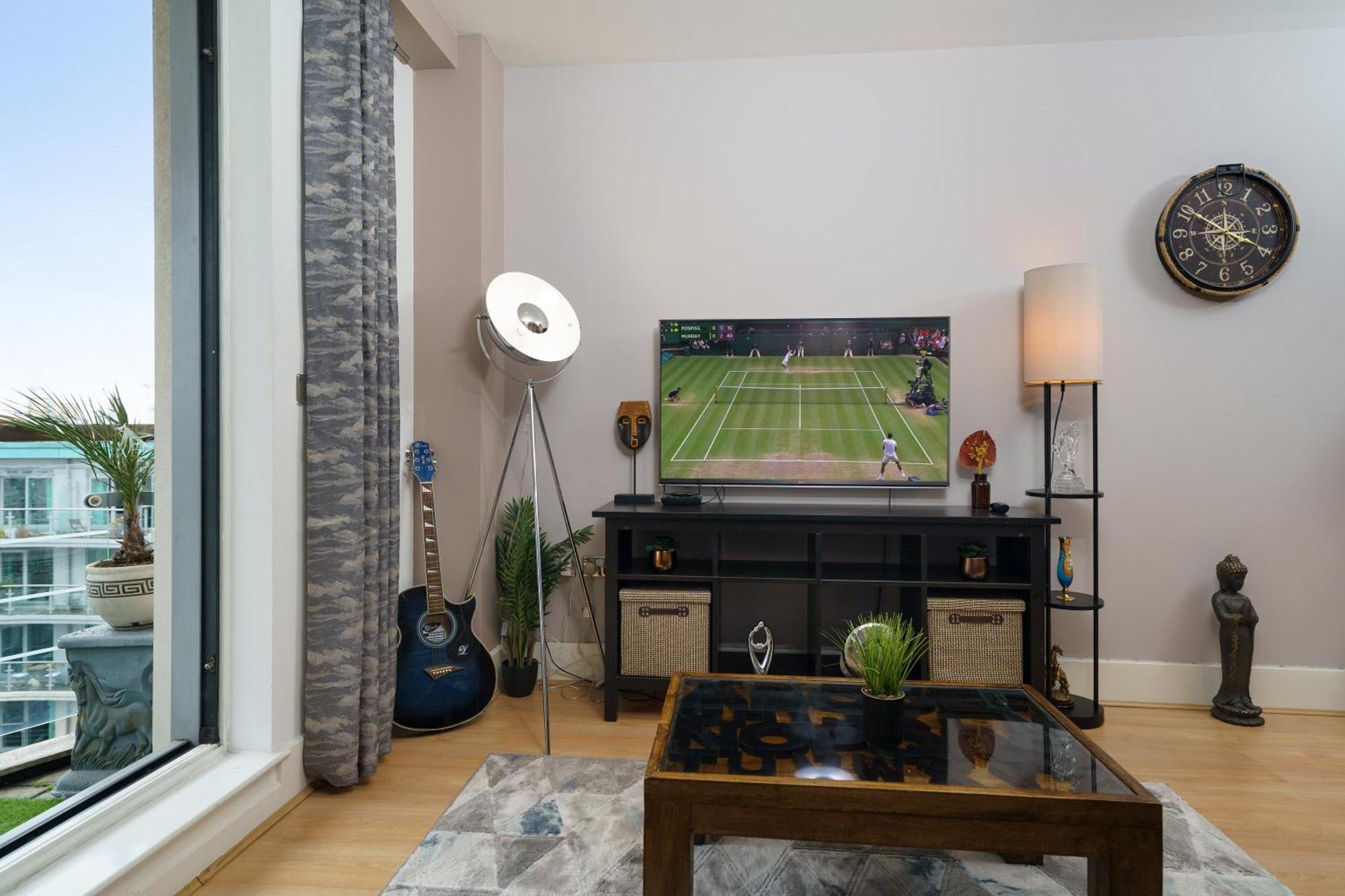 St George River Apartment Лондон Экстерьер фото